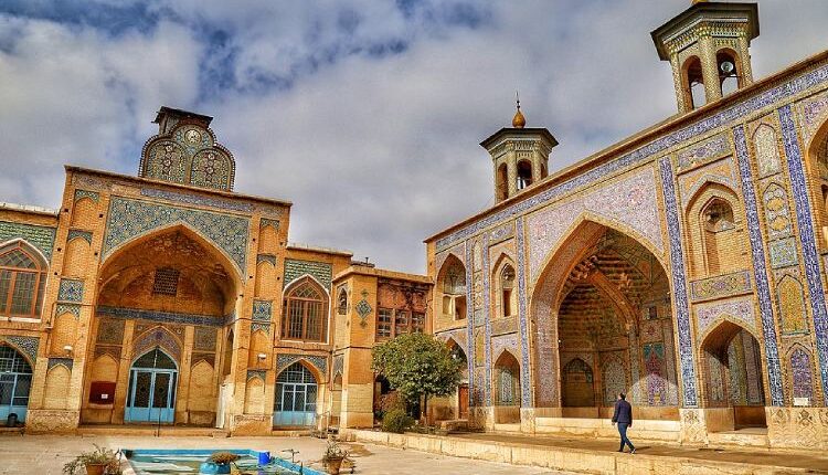 مسجد مشیر شیراز؛ زیبای خفته در گذر زمان